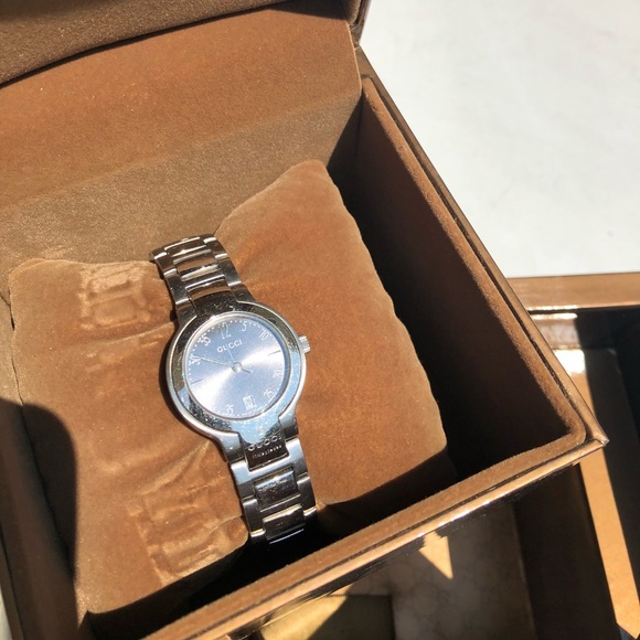 Authentic Gucci Watch - Picture 1 of 4